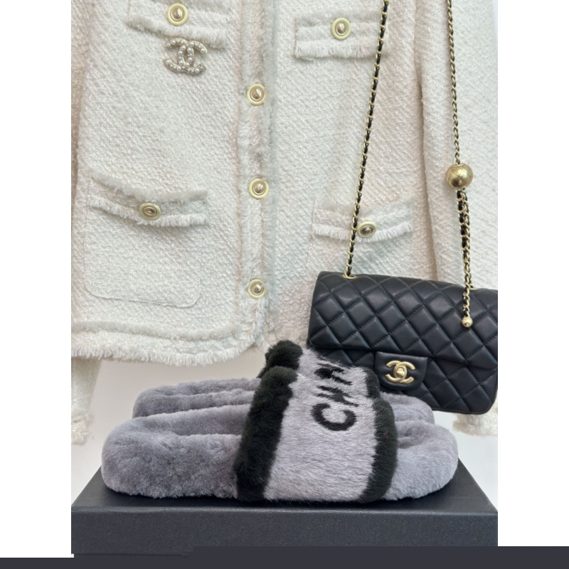 Ch*el slippers